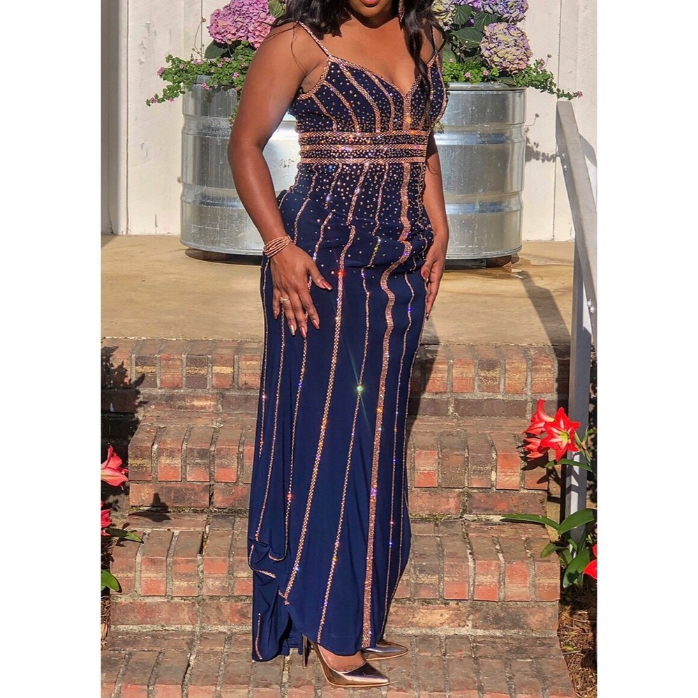Like New Dress, Rose Gold GLOW Formal Prom Homecoming Dress Sz 6 - Picture 3 of 8